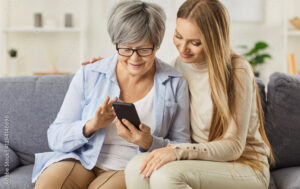 Rola dzieci 40+ w opiece nad rodzicami – jak technologia może pomóc